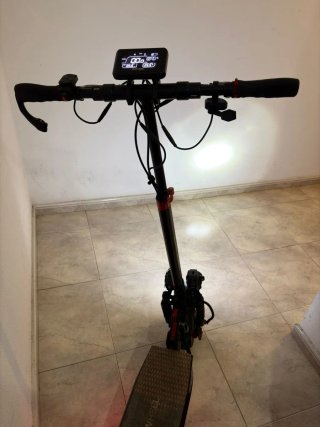 Patinete Eléctrico con Luces LED