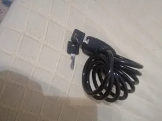 Cadeado de cabo de aço com chave