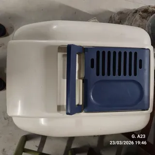 Arenero cerrado para gato