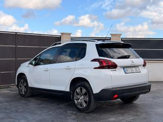 Peugeot 2008 Style 1.2L PureTech 81KW (110CV) S&S