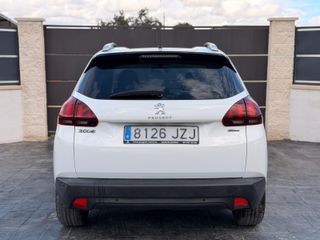 Peugeot 2008 Style 1.2L PureTech 81KW (110CV) S&S