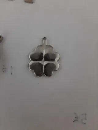 Dettagli e accessori per gioielli.