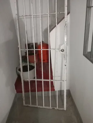 Reja de patio blanca