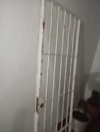 Reja de patio blanca