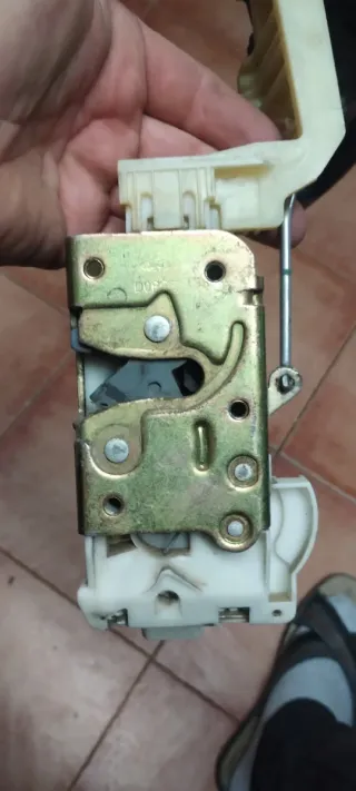 Cerradura y tirador Mondeo MK3 Delantero derecho