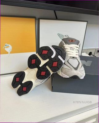 New Balance 9060 Gris Talla 38