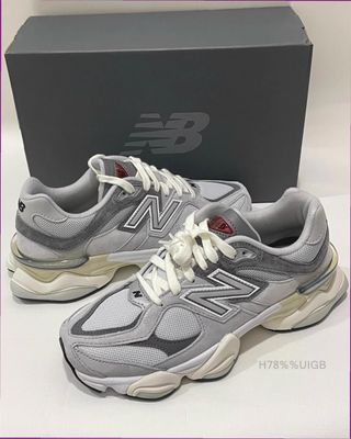 New Balance 9060 Gris Talla 42