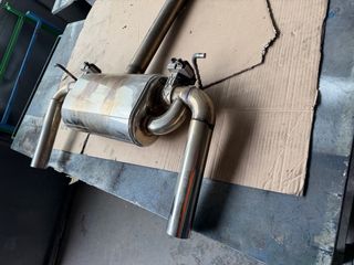 Silencioso con válvulas