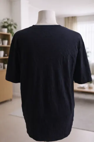 Camiseta Nike Negra Logo Verde y Azul Talla L