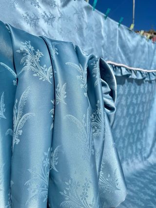 Tela antigua hilo seda damasco 2cortinas completas