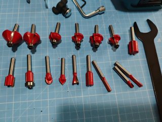 Fresadora cordless trimmer,juego  tarrajas