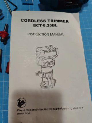 Fresadora cordless trimmer,juego  tarrajas