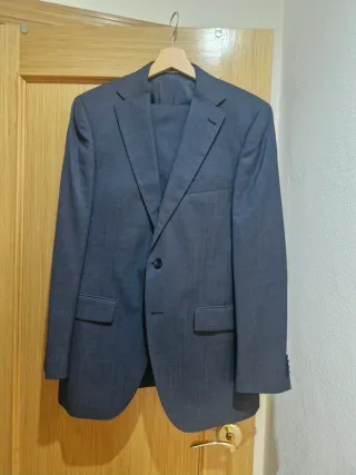 Traje Azul Easy Wear Talla 52