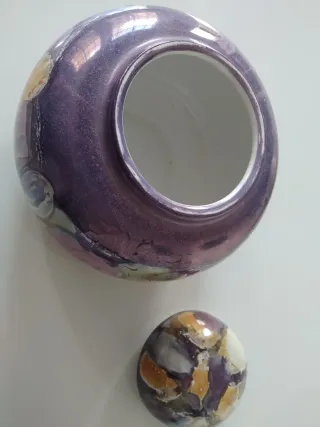 Bombonera de cerámica multicolor