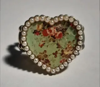 Conjunto collar y anillo corazón floral