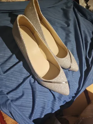 Zapatos de tacón plateados para mujer
