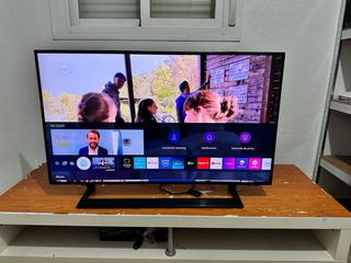 Smart TV Samsung ULED 43 4K UHD Mando Voz