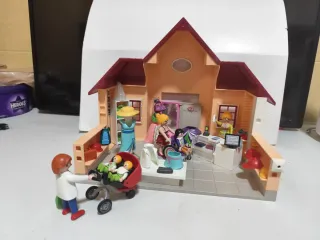 Playmobil Casa Tienda con Figuras