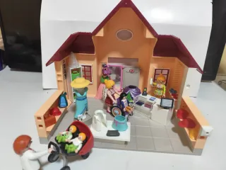 Playmobil Casa Tienda con Figuras