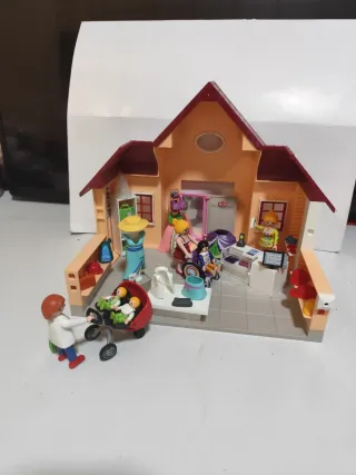 Playmobil Casa Tienda con Figuras