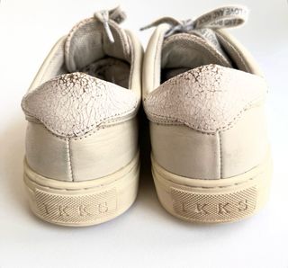Zapatillas IKKS piel blancas