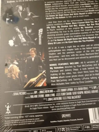 Paul McCartney Live Kisses DVD + Libro nuevo