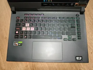 Portátil Asus ROG G513