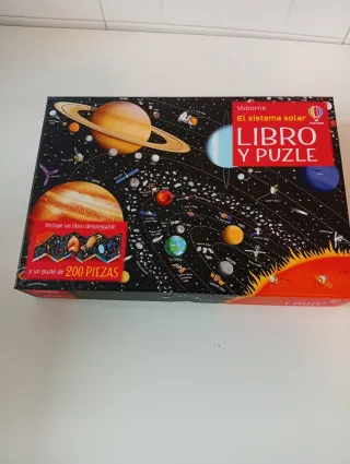 Libro y Puzle El Sistema Solar