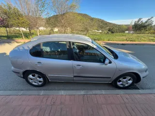 SEAT Leon 2000