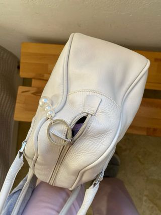 Bolso de piel C&P, hueso.