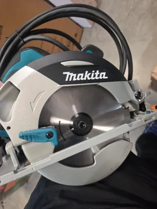 Makita HS6101J1 Sierra Circular de Mano