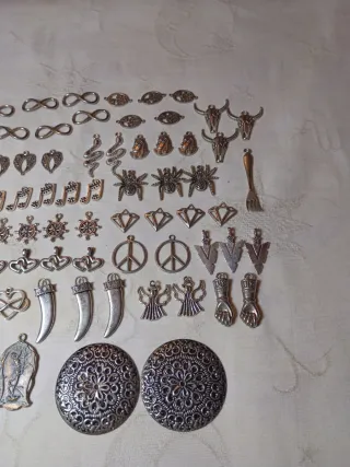 Lote De Dijes Abalorios