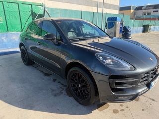 Porsche Macan Turbo 2016