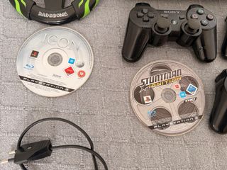 Playstation 3 PS3 + 2 Mandos + 8 Juegos