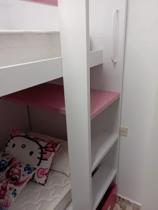 Litera prácticamente nueva blanca y rosa