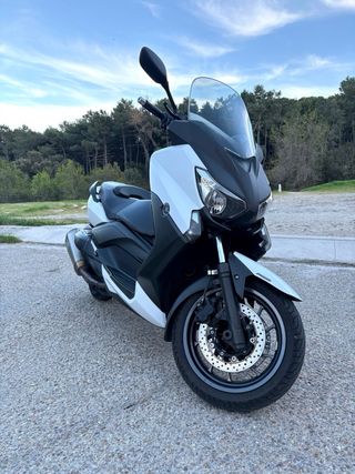 Yamaha Xmax 400cc