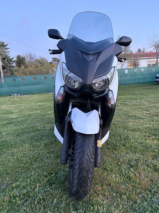 Yamaha Xmax 400cc