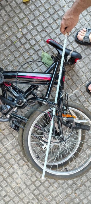 Bicicleta Plegable Negra y Roja