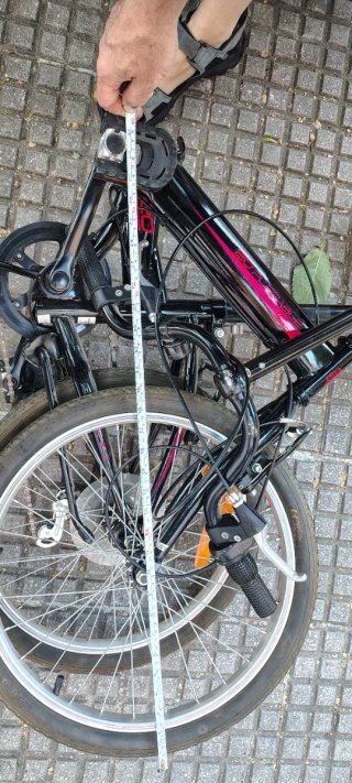 Bicicleta Plegable Negra y Roja