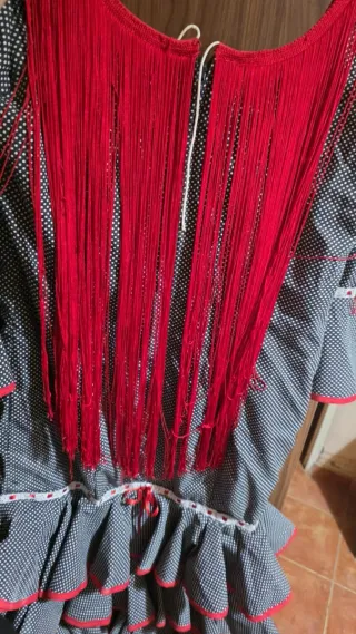Oferta 2x1 Traje de Flamenca Negro y Rojo flecos