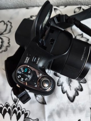 Sony Cyber-shot H400 | Zoom 63x