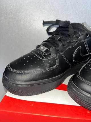 Nike Air Force 1 Low Triple Black