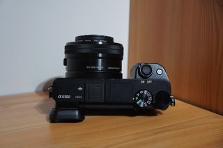 Cámara Sony A6300 + Lente 16-50mm