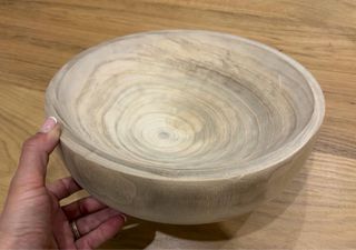Cuenco decorativo de madera nuevo
