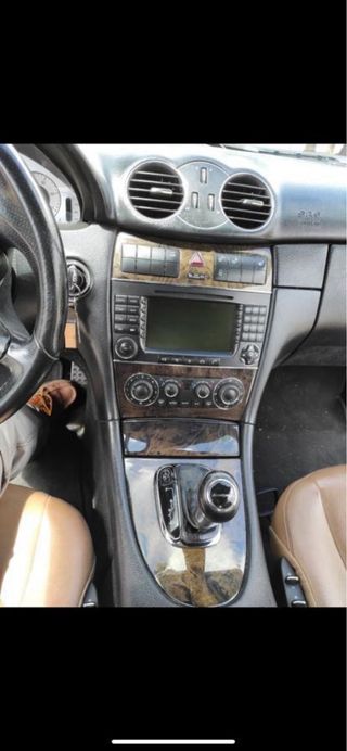 Mercedes-Benz  CLK 2009