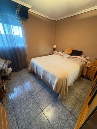 Piso con ascensor por hospital