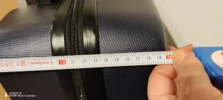 Maleta de viaje pequeña negra