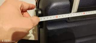 Maleta de viaje pequeña negra