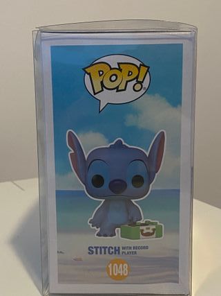 Funko Pop Stitch con tocadiscos 1048