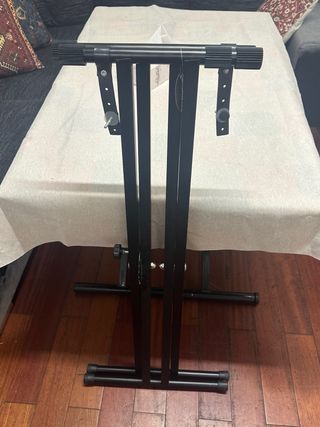 Soporte para teclado negro